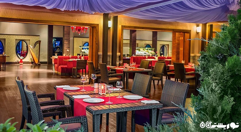 نمای رستوران آلا کارت اسپای بگ